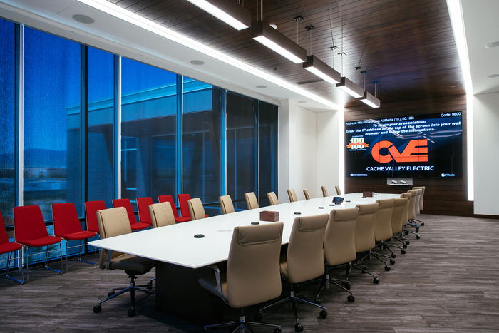 辦公室房梁怎樣裝修設(shè)計(jì)？