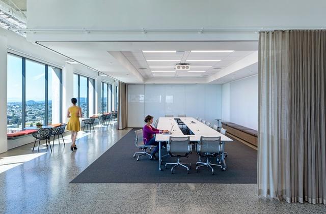 樂享純凈藍(lán)天白云之境！在Gensler設(shè)計(jì)公司辦公室工作倍兒精神