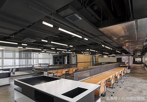 大氣又有情懷的工業(yè)風(fēng)辦公室裝修設(shè)計，簡直帥呆了！