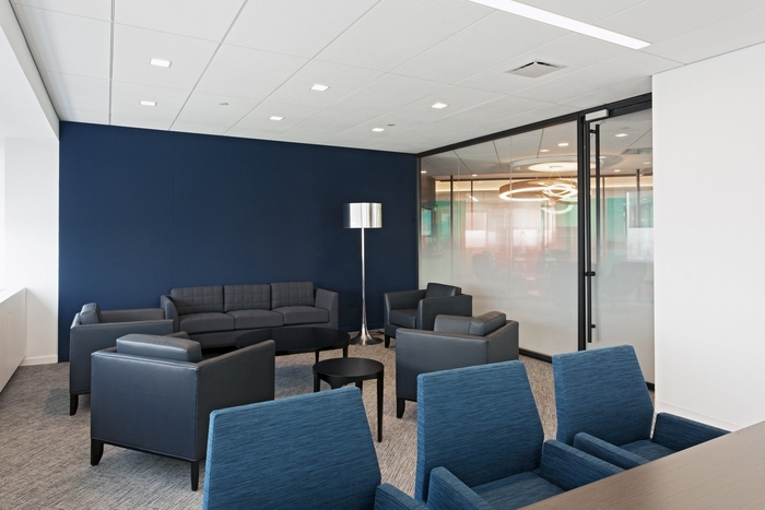 上海辦公室裝修采光差怎么辦？